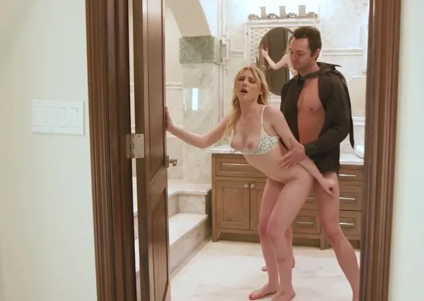 sex teung Anh nhân viên quảng cáo và người tình ở nhà một mình đang thẩm du